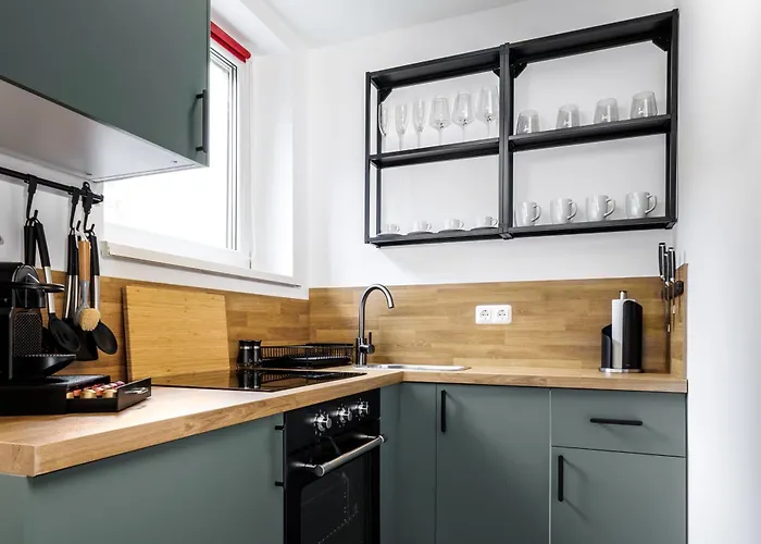 Design-apartment In Mit Netflix & Balkon דירה לינץ