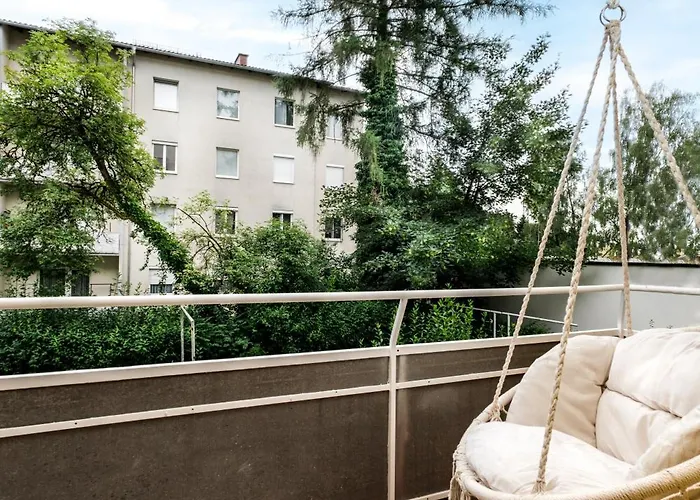 Design-apartment In Mit Netflix & Balkon לינץ