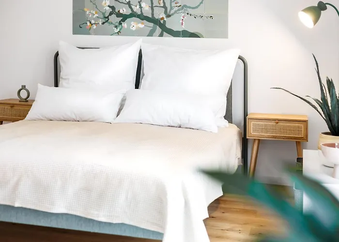 Design-apartment In Mit Netflix & Balkon